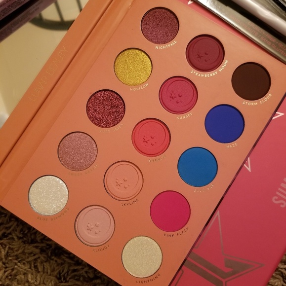 🆕️Lunar Beauty, Strawberry Dream Bundle - Picture 4 of 4